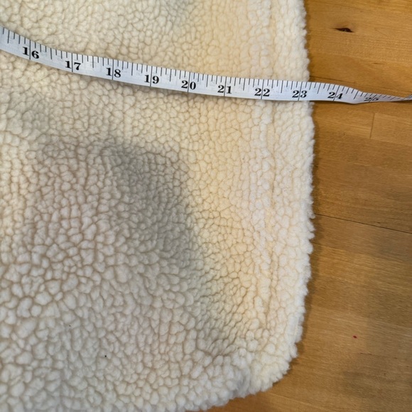 ๐ 6/$60 Dog Faux Shearling Sweater Pullover Short Sleeve Cream Zipper Collar - Picture 5 of 5